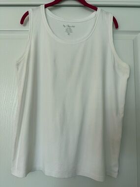 Chico's White Scoop Neck Sleeveless Tank